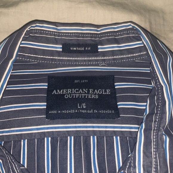 🦅American Eagle🦅 Men’s Size Large Blue Button Down - Picture 3 of 6